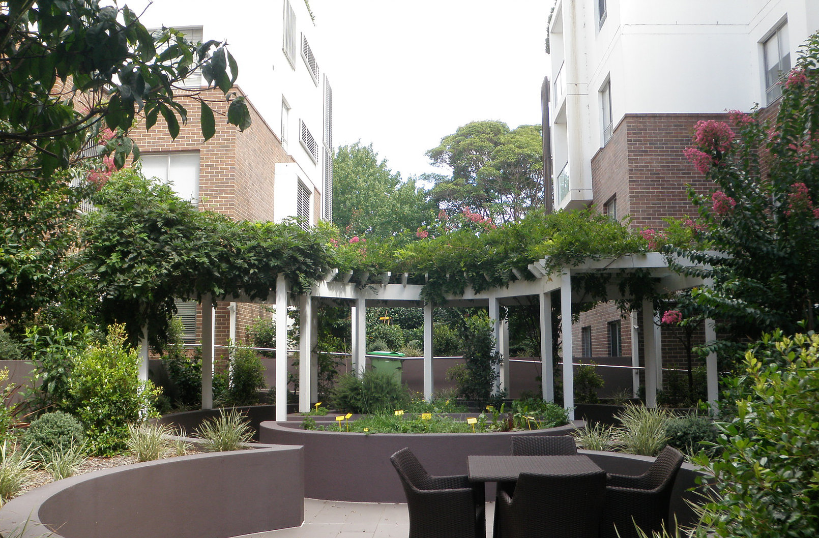 Compare retirement villages in Wahroonga - The Woniora