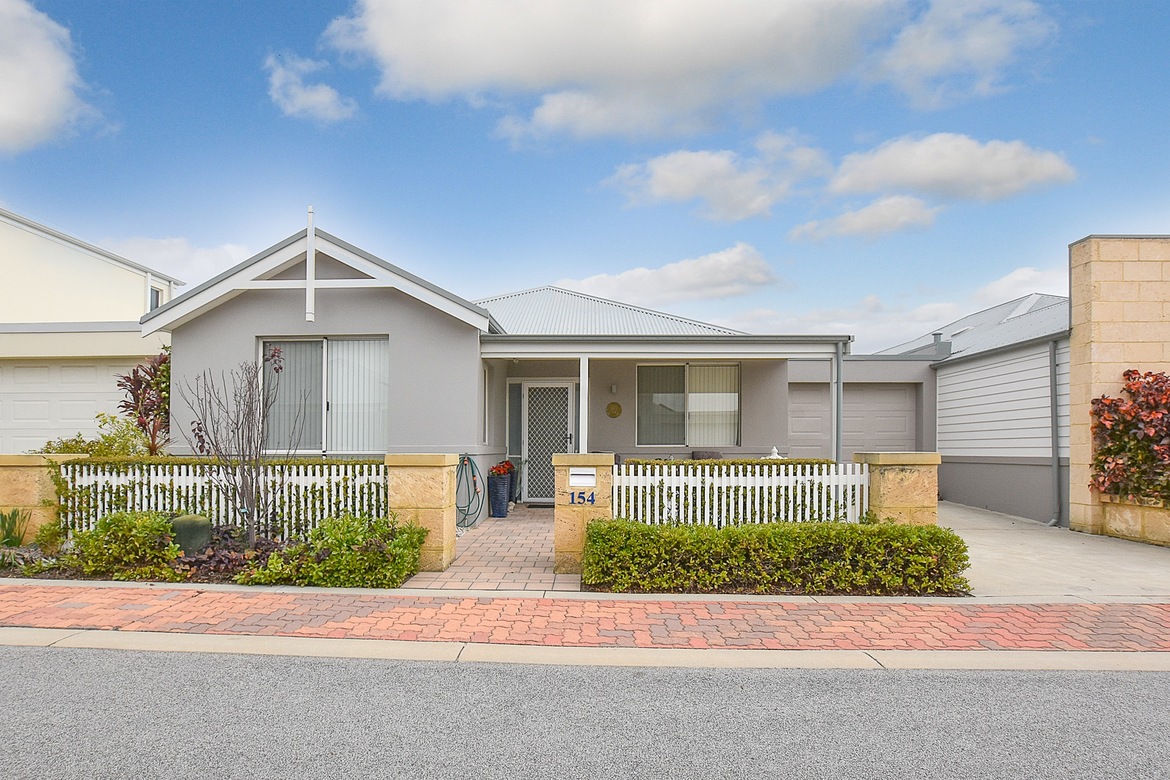 Compare retirement villages in Ellenbrook - Parkland Villas Ellenbrook